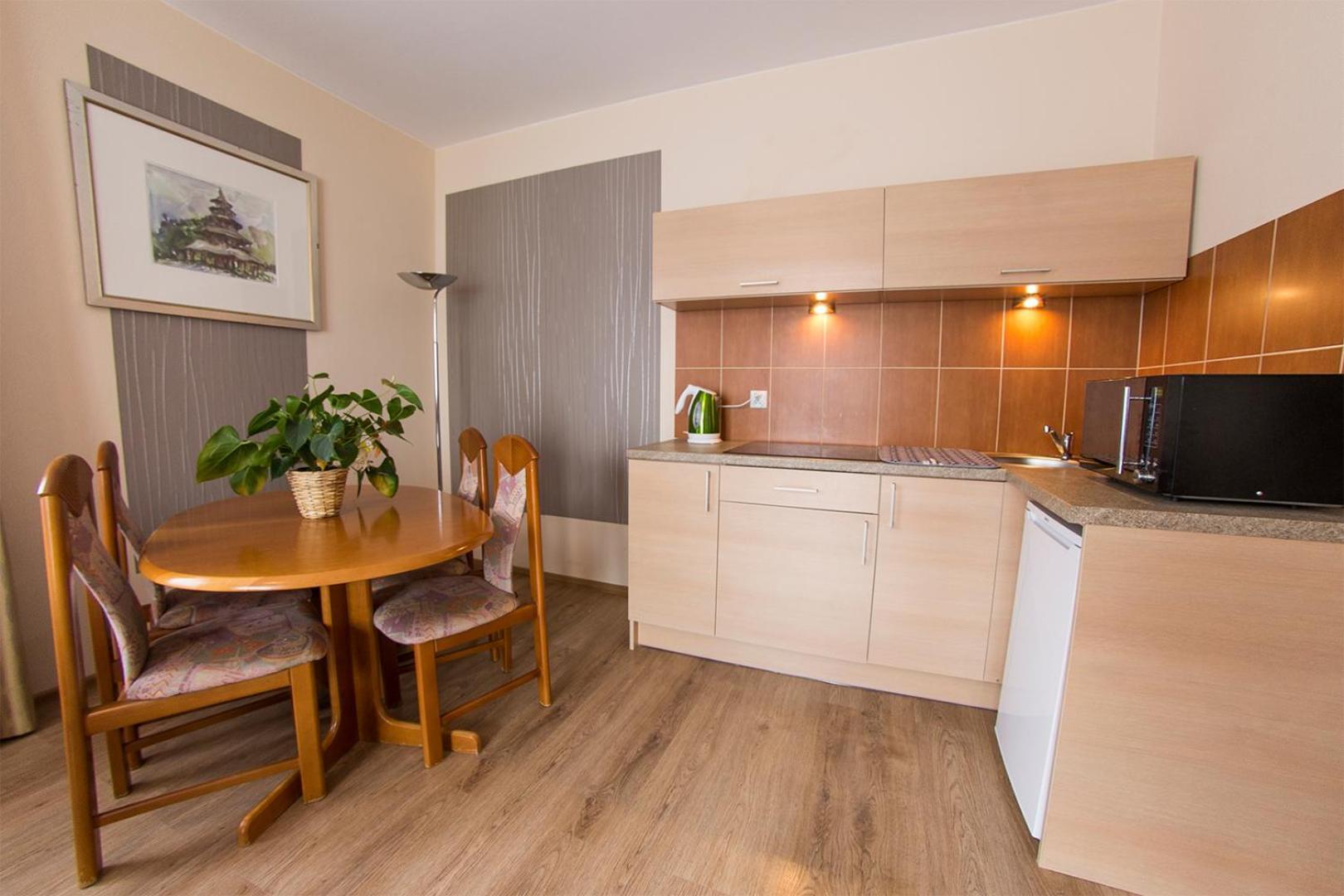 Appartement Wisniowy Sad à Kudowa-Zdrój Extérieur photo